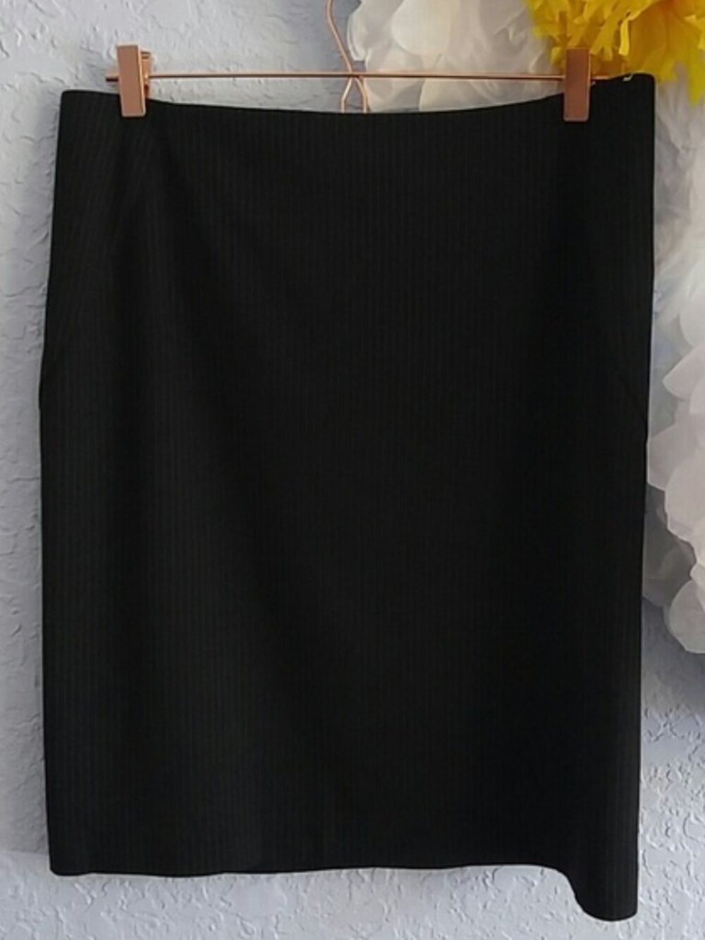 New York and Company SZ 12 New Y2k Classic Pin Stripe Lined Pencil Skirt